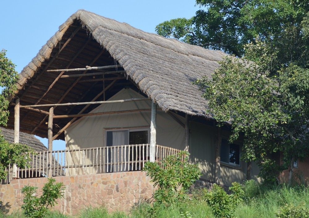 Zaina Lodge Wa エクステリア 写真